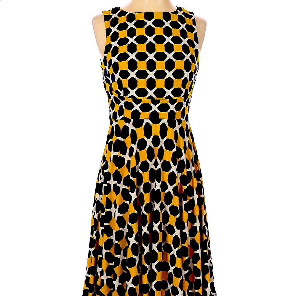 Donna Morgan Size 4 (Petite) Casual Dress